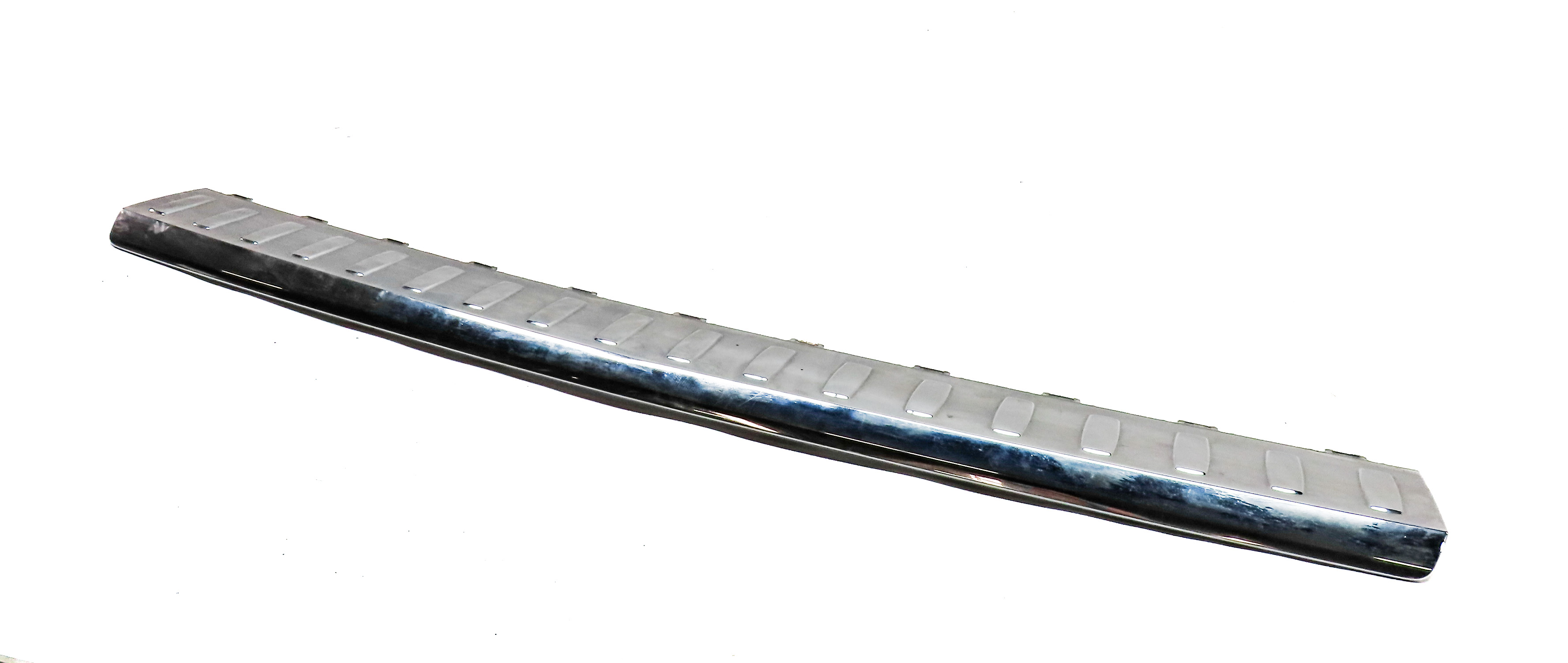 2015 MERCEDES GL550 (X166) REAR TRUNK BUMPER STEP PAD SCUFF PLATE TRIM PANEL — exact item pictured